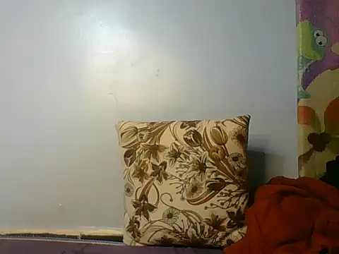 Lovelytriz_254 webcam