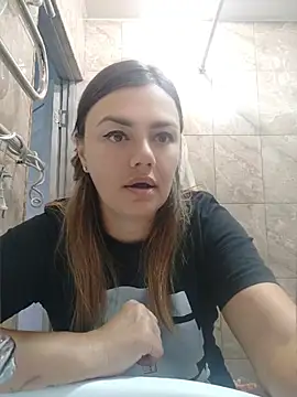 KrissSexi 🔊 free naked chat
