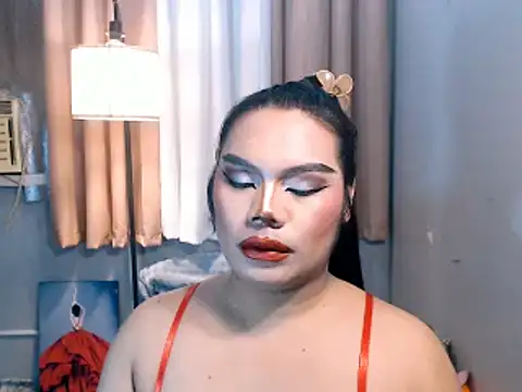 Model: TSbrianaHugeCock