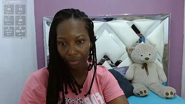 Sara_Marks webcam