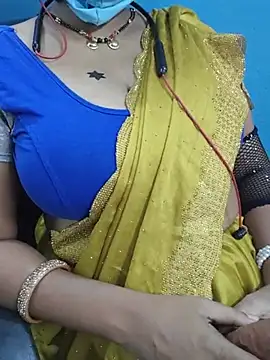 Tamil_Vennila_ webcam