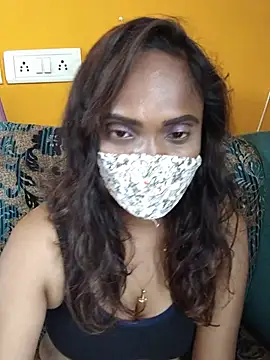 Queen-dhivya live cam on StripChat