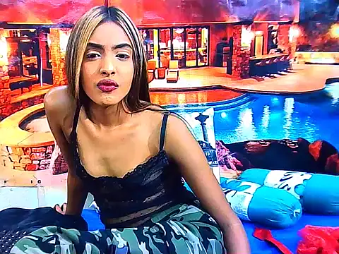 IndianPretty14u2Luv webcam