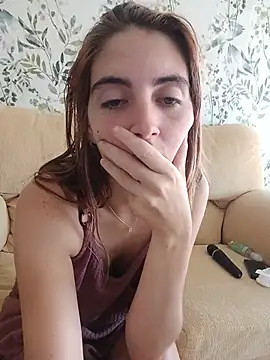 Honeygirl08 webcam