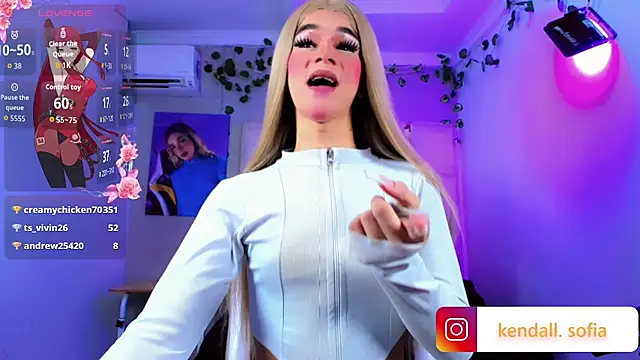 Sophiaa_doll_ webcam