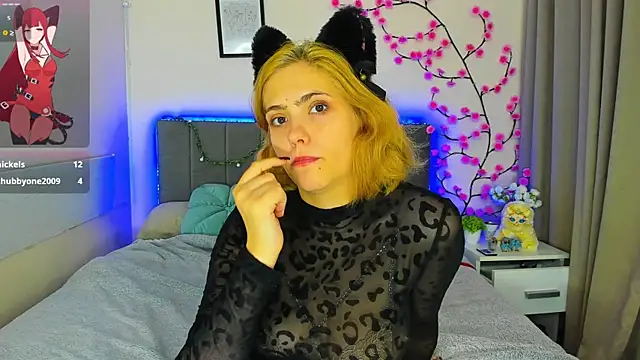 DellaRows webcam