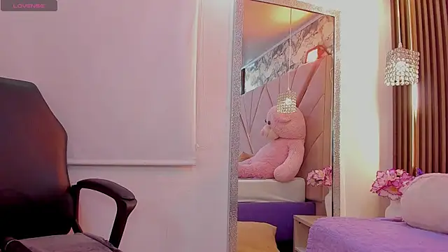 mia_rouxx1 webcam