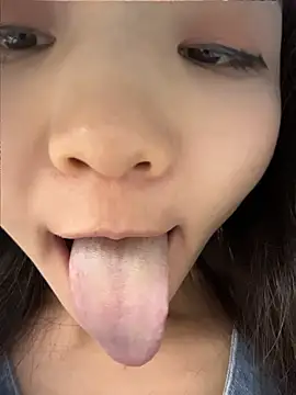 xiaoxiaocheng678 live cam on StripChat