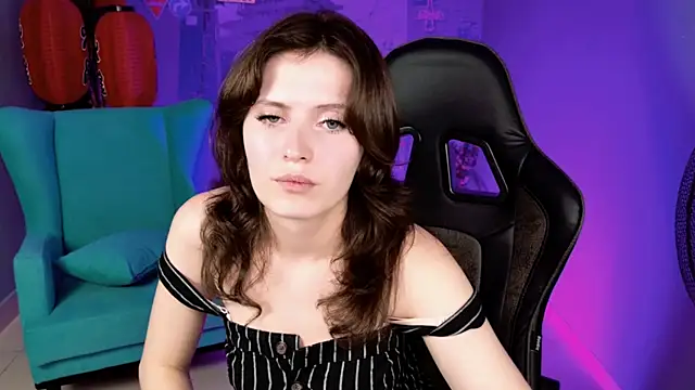 LolaDominara webcam