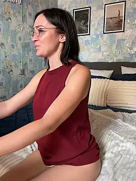 GoldenGoddess- webcam