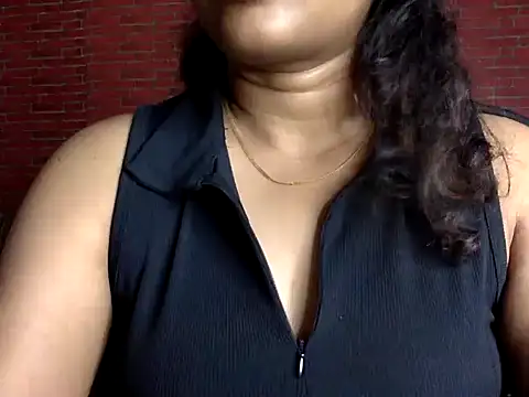 Nisha-moon webcam