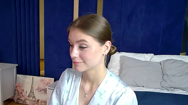 EricaFoxes live cam on StripChat