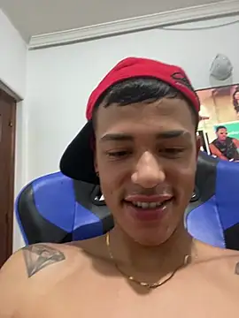 hamzel23 webcam