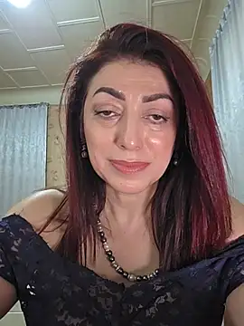 CharlotteSiren live cam on StripChat
