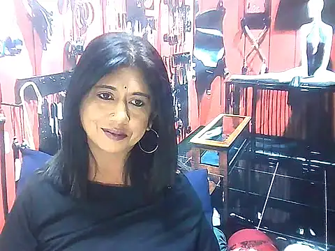 IndianPleasurez23 webcam