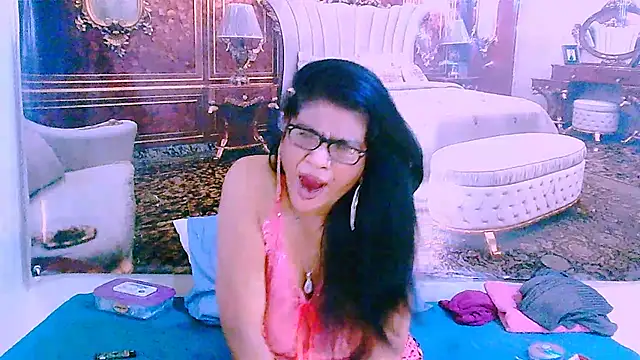 IndianAllure webcam