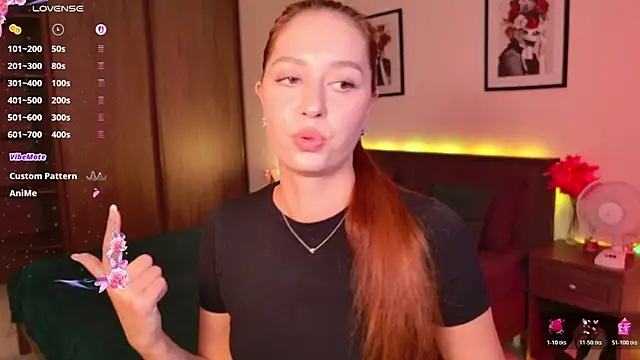 EleanorePeach webcam