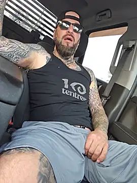 Beardedtattood live sex cam