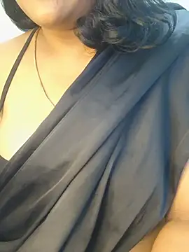 AADHIRA_Tamil_Mallu live cam on StripChat
