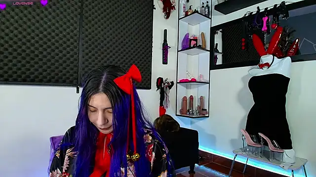 karlamoon23 webcam