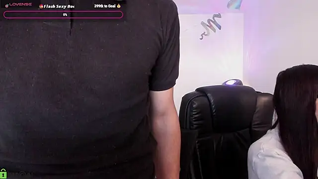 Mikeyvioleta_ webcam