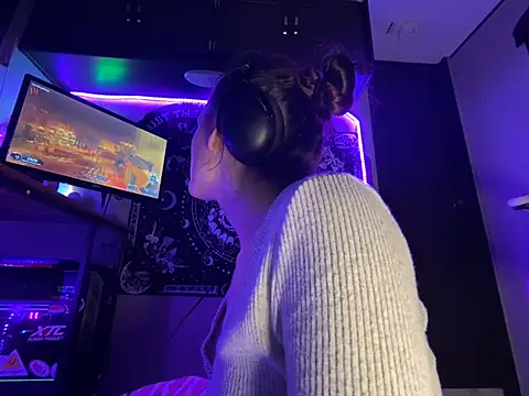 Lilactease webcam