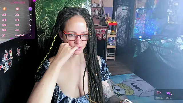 LisaFoxy_y webcam