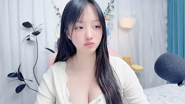 Winnie666999 webcam