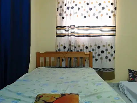 Honeyluxee webcam