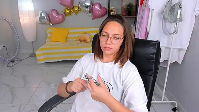 Brooke_Coles webcam