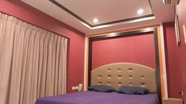 Marrymeplz webcam