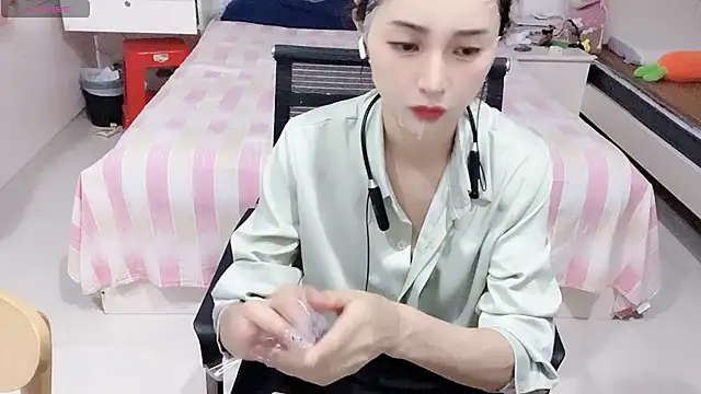 miaomiao-99 webcam