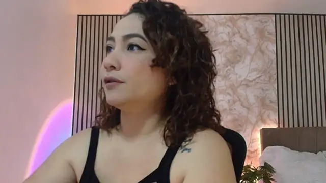 JuliRamirez webcam