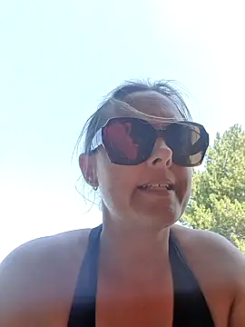 Hot_Milf_Denise webcam