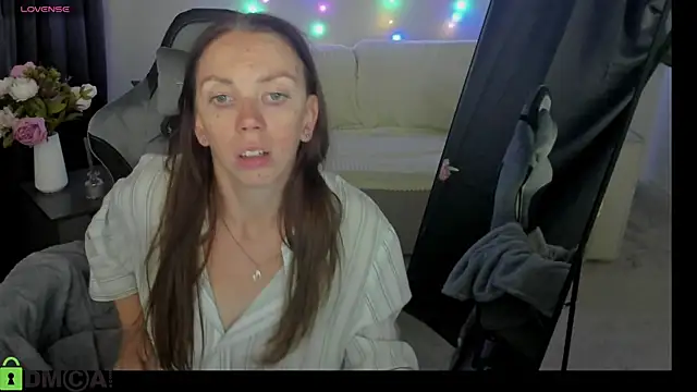 emilystevart - EmilyStevart's free webcam - UK Sex Cams