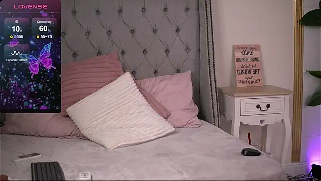 RebeccaRese webcam