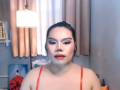 TSbrianaHugeCock webcam