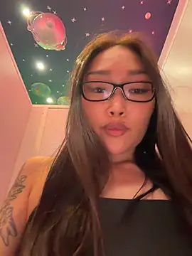 trytomakememoam webcam