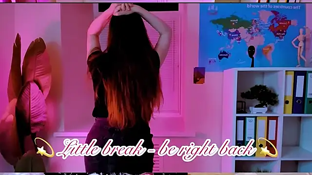 CarolGiggly webcam