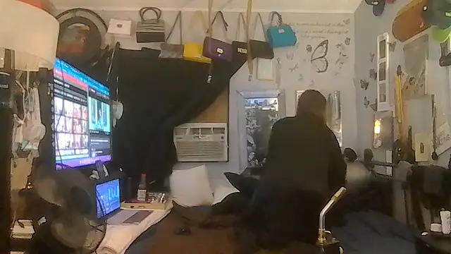 ShysluutGia webcam