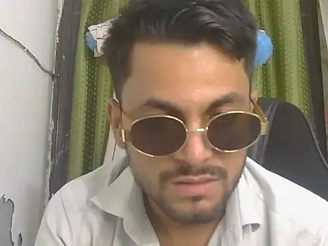 Stubborndesiboy webcam
