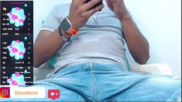 mike_black_22 webcam