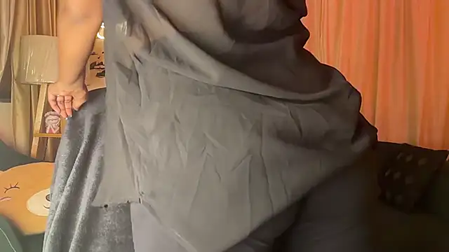 Sundari_apsara webcam