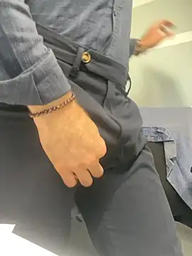 speddy34 live cam on StripChat