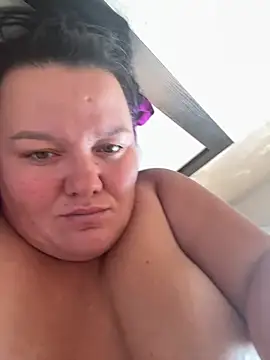 SunnyLeila2101 live cam on StripChat