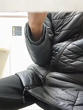 THATHAIRYTALLDUDE webcam