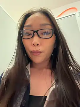 trytomakememoam webcam