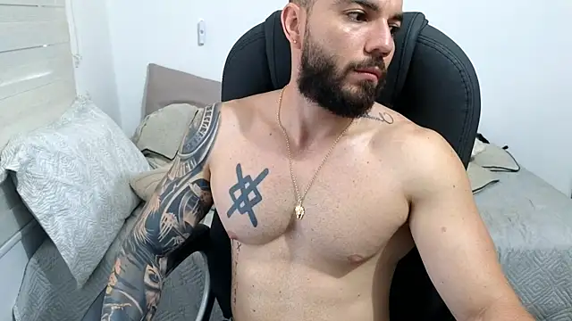 Isaac_Carter webcam
