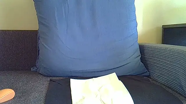 cum_spring webcam