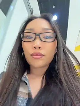 trytomakememoam webcam